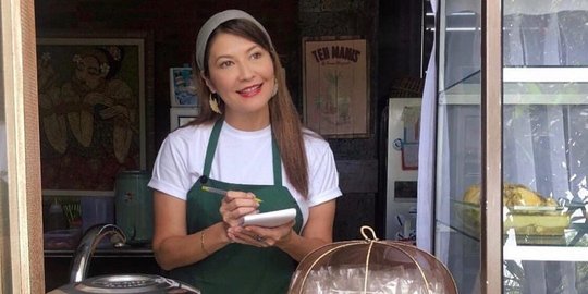 Potret Tamara Bleszynski Sang Juragan Warung dengan Muka Tidak Bebas Kerutan