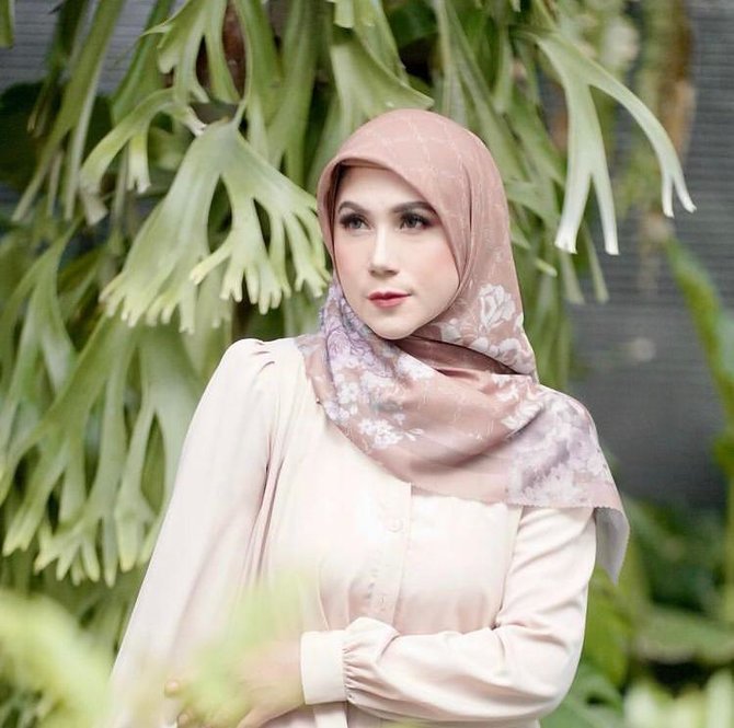 marini zumarnis ultah