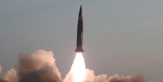 Ini Rudal Taktis Berhulu Ledak 2,5 Ton yang Diluncurkan Korea Utara