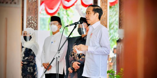 Jokowi: Setiap Proyek yang Ada Wajib Menggunakan Produk Lokal