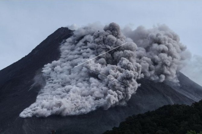 awan panas gunung merapi