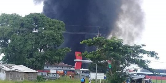 6 Gardu Listrik Terdampak akibat Kebakaran di Kilang Minyak Balongan