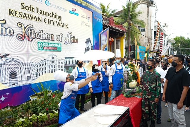 bobby nasution resmikan kesawan city walk