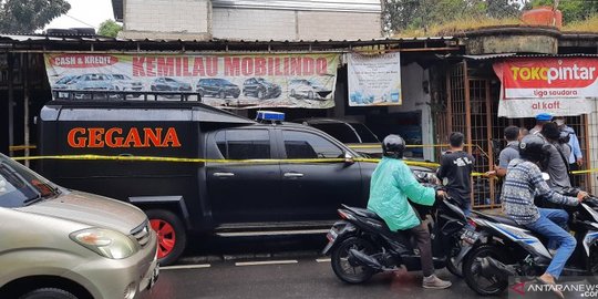 Polisi Temukan 5 Bom Aktif saat Gerebek Terduga Teroris di Bekasi dan Condet