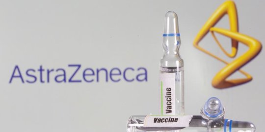 Survei SMRC: 50 Persen Warga Tak Bersedia Disuntik Vaksin AstraZeneca