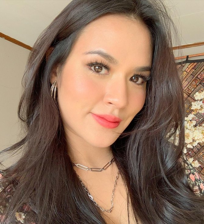 raisa andriana