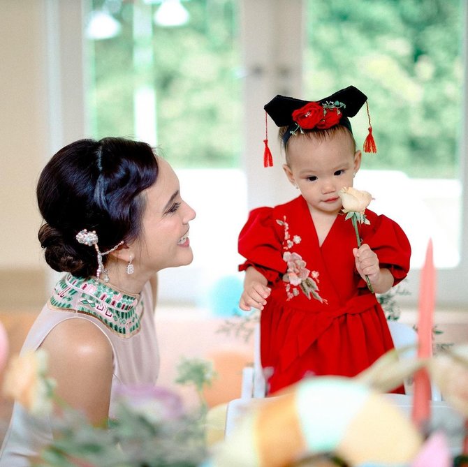 ulang tahun baby claire anak shandy aulia