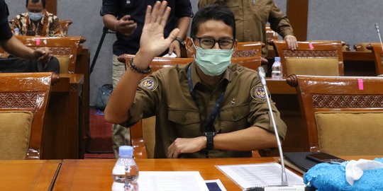 Minta Dijamu Nasi Krawu, Menparekraf Sandiaga Uno Janji Datang ke Gresik untuk Ini