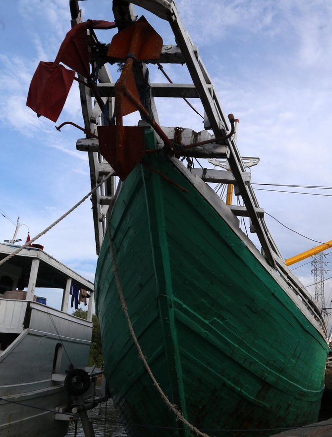 pelabuhan kalimas urat nadi perekonomian rakyat surabaya
