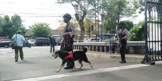 773 Polisi Disebar Amankan 33 Gereja di Semarang Saat Ibadah Paskah