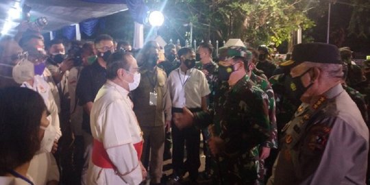 Cek Pengamanan Gereja Katedral Jakarta, Panglima TNI Jamin Ibadah Masyarakat Aman