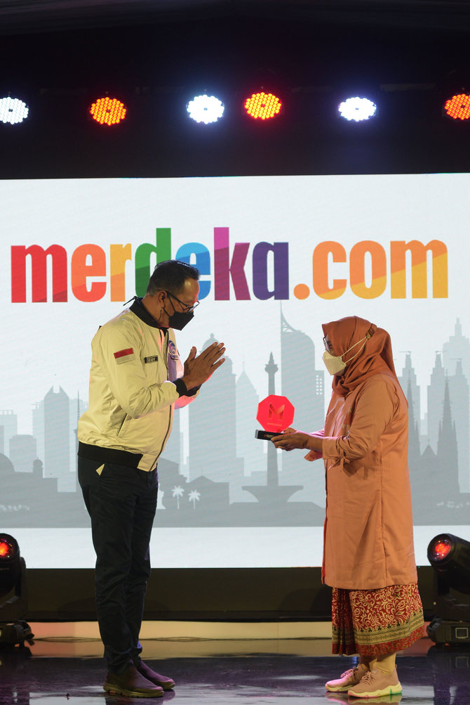 merdeka award desa dengan inisiatif digital menuju pemulihan ekonomi