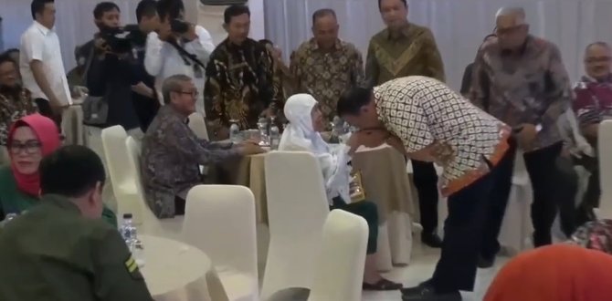 momen jenderal bintang 3 polri bertemu guru semasa sma