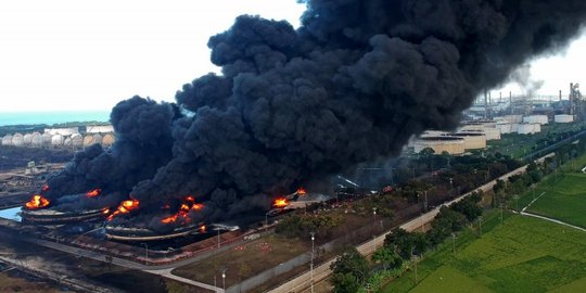 CEK FAKTA: Tidak Benar Kebakaran Kilang di Indramayu Karena Serangan Teroris