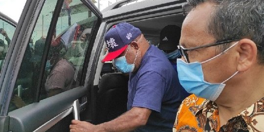 Dideportasi Papua Nugini, Lukas Enembe Akui Masuk Lewat Jalan Setapak Naik Ojek