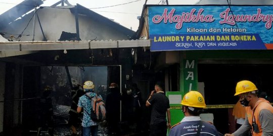 5 Rumah dan Lokasi Usaha di Padang Diamuk Si Jago Merah