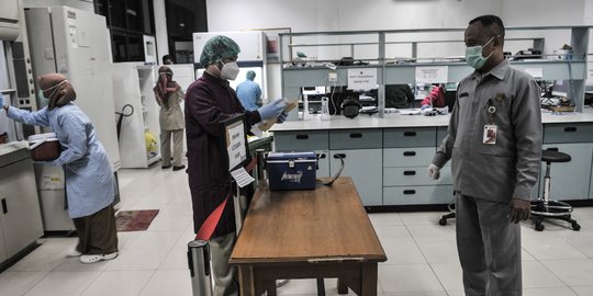 Laboratorium Terpadu FK UIN Jakarta Masuk Jejaring Pemeriksaan PCR Terbaik WHO