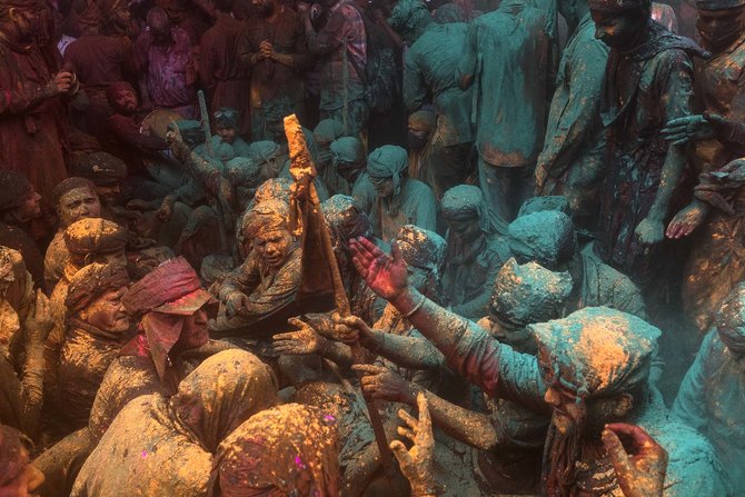 festival warna warni di india