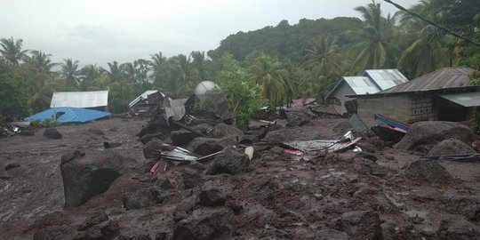 Data Sementara BPBD Flores Timur, 40 Rumah di Kecamatan Ile Boleng Tertimbun Longsor
