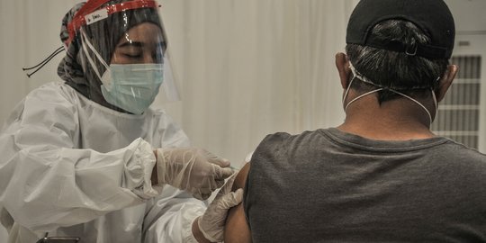 Suasana Tegang dan Cemas Saat Divaksin Bisa Timbulkan Kejadian Pasca Imunisasi