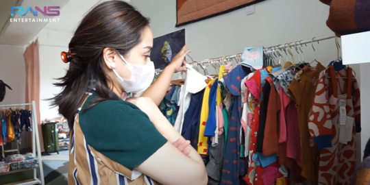 Dikenal Kaya Raya, Nagita Slavina Borong Baju Bayi untuk Hadiah Putra Irwansyah