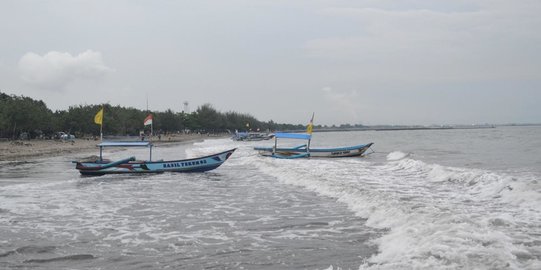 Siklon Tropis Sebabkan Gelombang Tinggi di Perairan Sumut, Warga Diminta Waspada