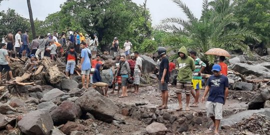 PKS Instruksikan Anggota di DPR Potong Gaji Bantu Korban Banjir di NTT & NTB