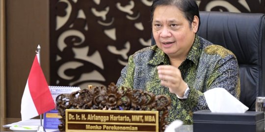 Ketua KPC PEN Airlangga: Kasus Aktif Covid Indonesia Menurun Single Digit