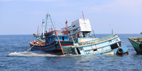 Kuartal I-2021, KKP Tenggelamkan 26 Kapal Ikan Ilegal
