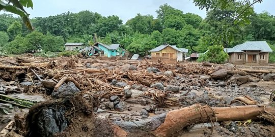 Kepala BMKG Ungkap Dahsyatnya dan Keanehan Siklon Tropis Seroja yang Masuk ke Daratan