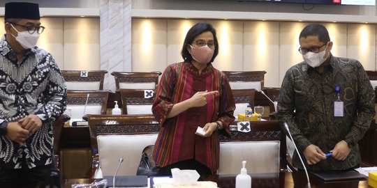 Menteri Sri Mulyani Minta Indonesia Waspada Gelombang Ketiga Covid-19