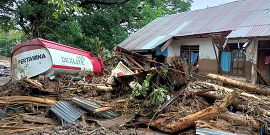 Pemerintah akan Beri Dana Siap Pakai untuk Pengungsi Korban Banjir NTT