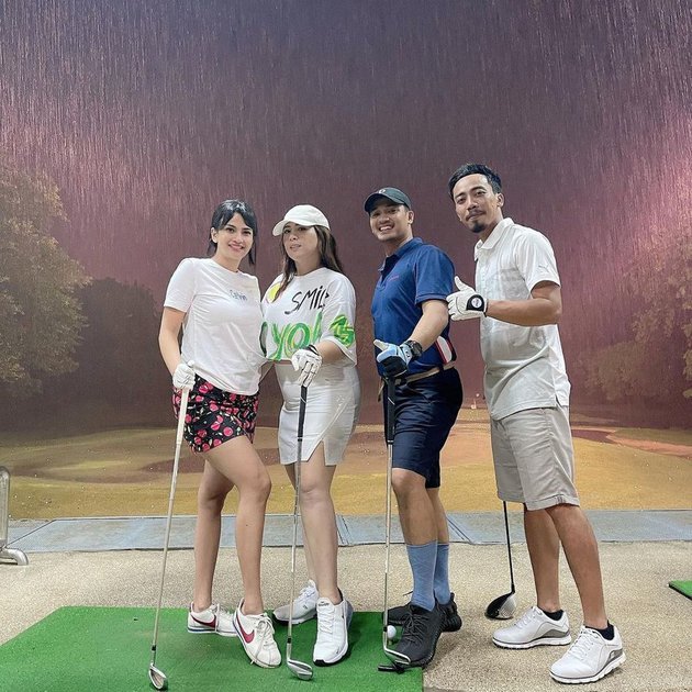 vannesa dan bibi main golf