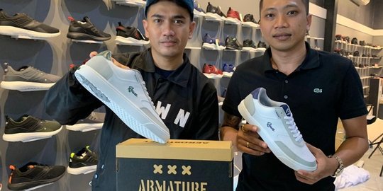 Kolaborasi Brand Jadi Strategi Produsen Sepatu Lokal di Solo Eksis di Tengah Pandemi