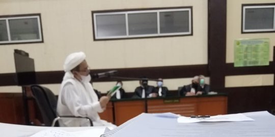 Majelis Hakim Tolak Lagi Eksepsi Rizieq, Sidang Kasus Tes Swab RS Ummi Dilanjutkan