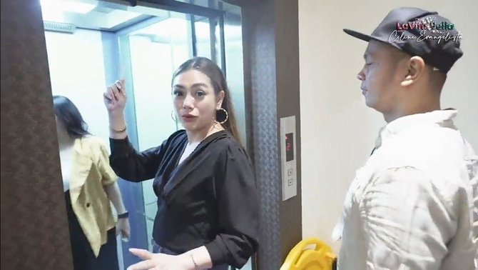 rumah baru celine