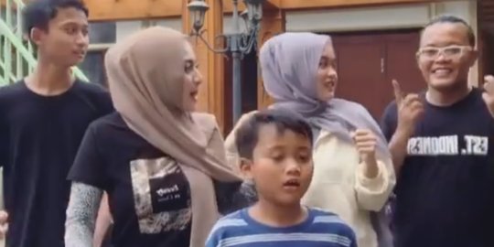 Manja dengan Ibu Sambungnya, Ferdinan Anak Bungsu Sule Ungkap Sosok Nathalie Holscher