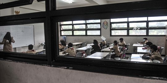 Wagub DKI Minta Siswa Tak Nongkrong Usai Pembelajaran Tatap Muka