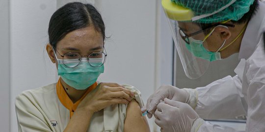 Menkes Budi Ungkap Sepekan Terakhir Angka Vaksinasi Terjadi Perlambatan