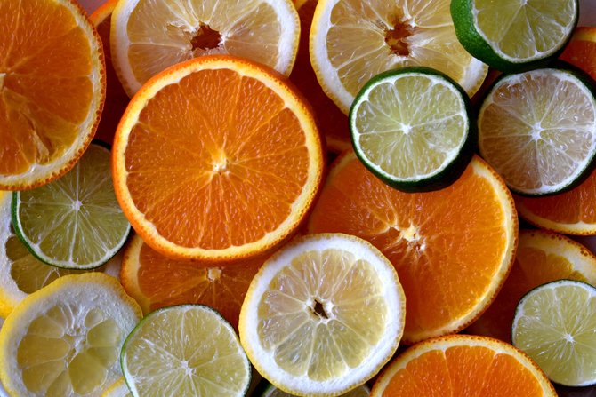 ilustrasi buah jeruk