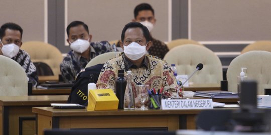 Mendagri dan Pansus DPR Bahas RUU Otonomi Khusus Papua