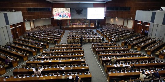 Rapat Paripurna DPR Penutupan Masa Sidang IV Dihadiri 56 Anggota, Sisanya 232 Virtual