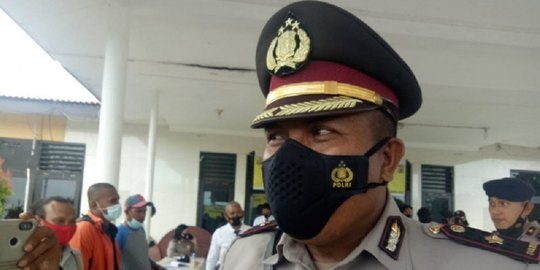 Evakuasi Terkendala Cuaca, Jenazah Guru Ditembak KKB Disemayamkan di Puskesmas