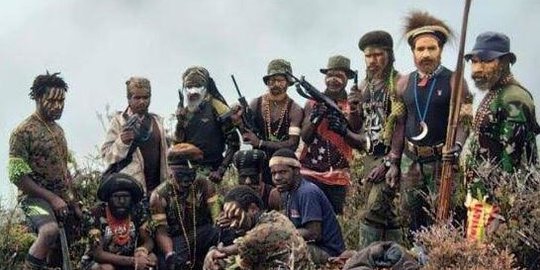 TNI-Polri Buru KKB Pembunuh guru di Beoga Papua