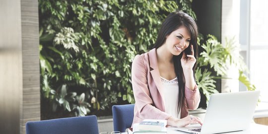 Tips untuk Perempuan agar Mandiri Secara Finansial