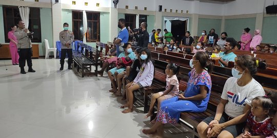 174 Korban Siklon Seroja di Kupang Mengungsi ke Gereja, Polisi Bangun Dapur Umum