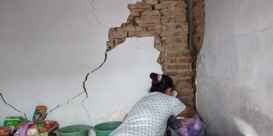 Warga sebut Gempa Malang Sempat Reda Namun Guncangan Kembali Kencang