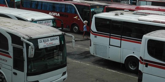 Mudik Lebaran Dilarang, Pemilik Agen Tiket Bus Ini Curhat Hidupnya Makin Susah