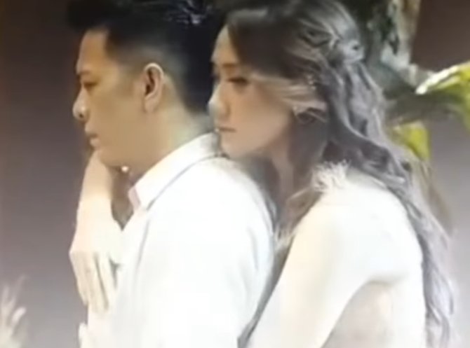 jadi sorotan ini 4 potret kebersamaan ariel noah dan bunga citra lestari