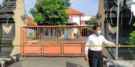 Jelang Ramadan, Kantor DPRD Kota Kediri 'Dikirimi' Tas Isi Baterai & Lilitan Kabel